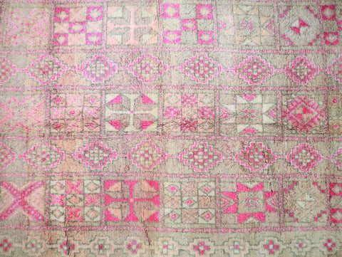 Tafoukt Vintage Moroccan Rug  6'2" x9'5"