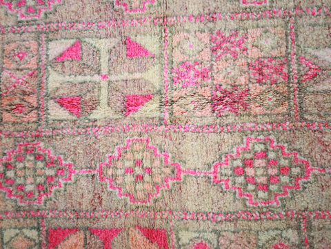 Tafoukt Vintage Moroccan Rug  6'2" x9'5"
