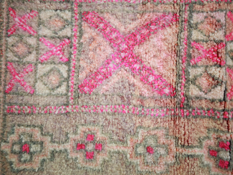 Tafoukt Vintage Moroccan Rug  6'2" x9'5"