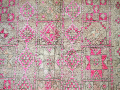 Tafoukt Vintage Moroccan Rug  6'2" x9'5"
