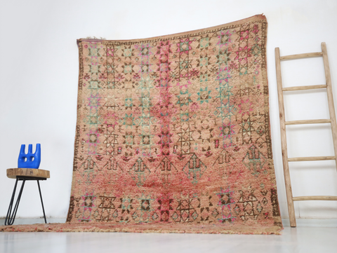 Izil Vintage Moroccan Rug  5'9" x9'6"