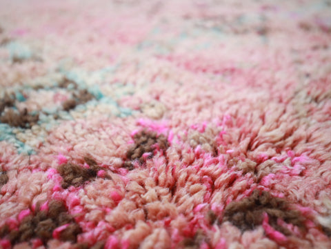 Izil Vintage Moroccan Rug  5'9" x9'6"