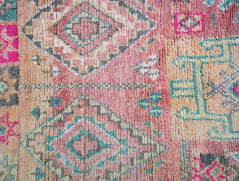 Issafen Vintage Moroccan Rug 5'9" x 10'4"