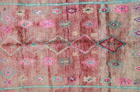 Tinireft Vintage Moroccan Rug  5'8" x9'9"