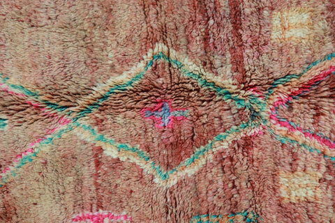 Tinireft Vintage Moroccan Rug  5'8" x9'9"
