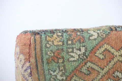 Yerfam Moroccan pouf
