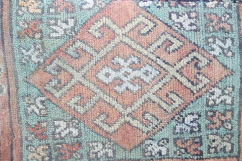 Yerfam Moroccan pouf