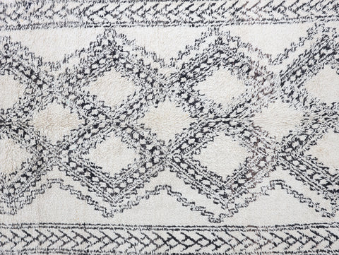 Tafukt Vintage Moroccan Rug 6'1" x 10'8"