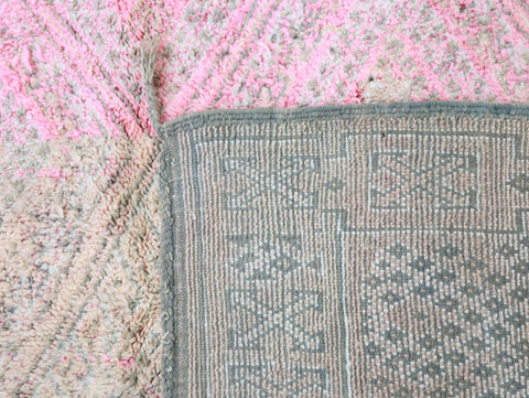 Izeman Vintage Moroccan Rug  7'1" x10'0"