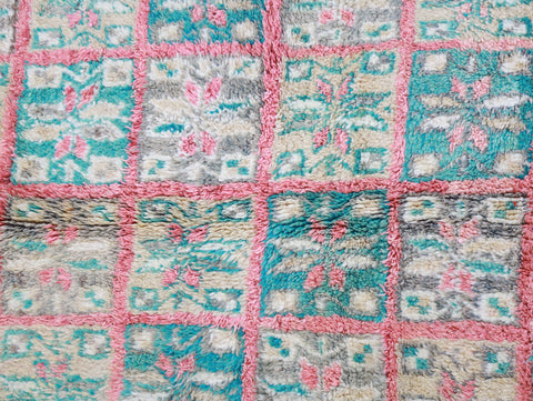 Tawenza Vintage Moroccan Rug  6'2" x10'3"