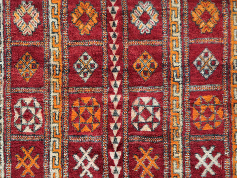 Taziri Vintage Moroccan Rug  5'6" x 10'4"