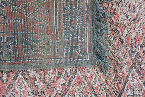 Aghilas Vintage Moroccan Rug  7'0" x9'5"