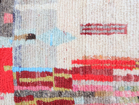 Tinnit Moroccan Rug 5'9" x 9'2"