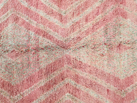 Amnayen Vintage Moroccan Rug  6'4" x10'4"