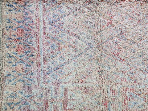 Thilelli Vintage Moroccan Rug  5'9" x10'2"
