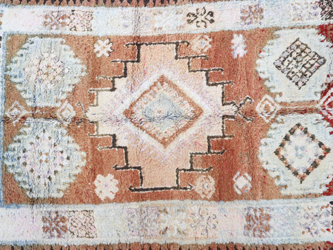 Asfazad Vintage Moroccan Rug 5'9" x 10'5"