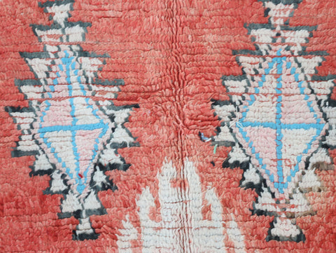 Tissefrit Vintage Moroccan Rug 5'4" x 9'3"