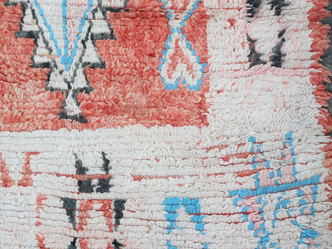 Tissefrit Vintage Moroccan Rug 5'4" x 9'3"