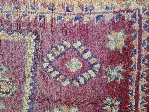 Aucheni Vintage Moroccan Rug  4'6" x9'4"