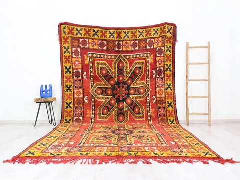 Amanar Vintage Moroccan Rug 6'9" x 12'1"