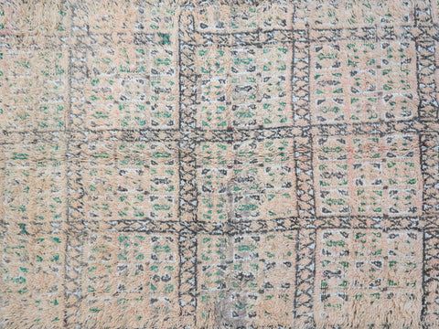 Akziz Vintage Moroccan Rug  5'8" x10'0"