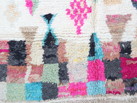 Taluft Moroccan Rug 4'9" x 8'2"