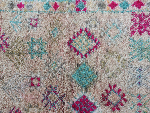 Iksilen Vintage Moroccan Rug 5'8" x9'7"