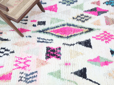 Taluft Moroccan Rug 4'9" x 8'2"