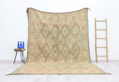 Naytas Vintage Moroccan Rug 7'0" x10'5"