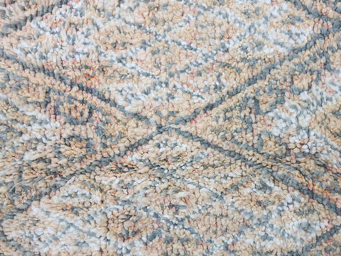 Naytas Vintage Moroccan Rug 7'0" x10'5"