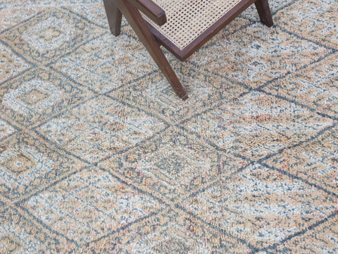 Naytas Vintage Moroccan Rug 7'0" x10'5"