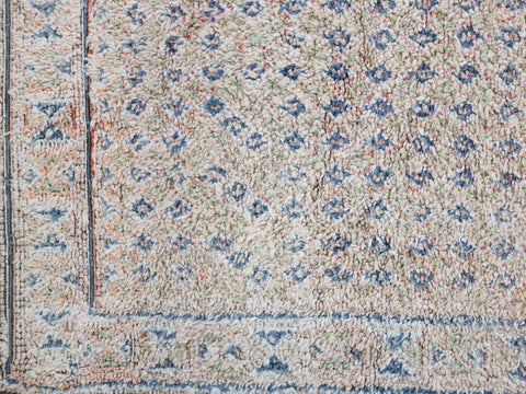 Akbabu Vintage Moroccan Rug  6'8" x11'5"