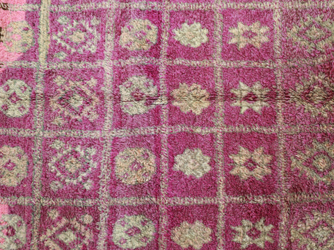 Alennas Vintage Moroccan Rug 6'0" x10'5"