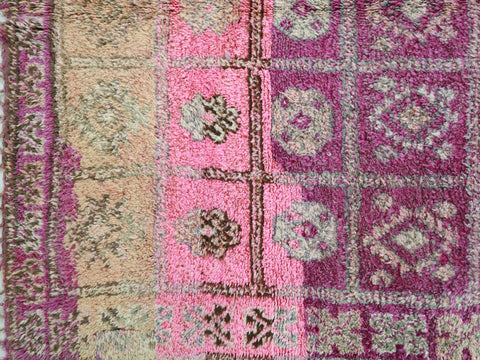 Alennas Vintage Moroccan Rug 6'0" x10'5"