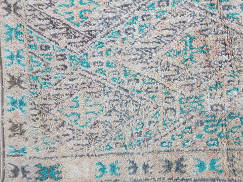 Tudert Vintage Moroccan Rug 6'0" x10'2"