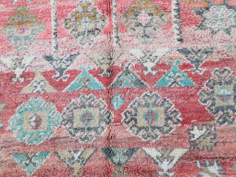 Tazrirt Vintage Moroccan Rug 5'6" x9'6"