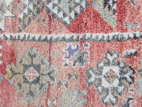 Tazrirt Vintage Moroccan Rug 5'6" x9'6"