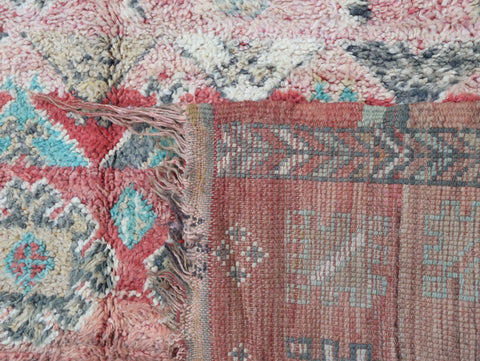 Tazrirt Vintage Moroccan Rug 5'6" x9'6"