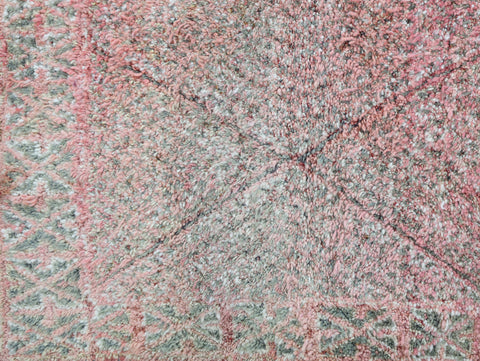 Tithrite Vintage Moroccan Rug 6'5" x 9'5"