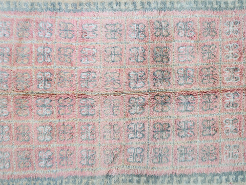 Tafuktit Vintage Moroccan Rug 5'8" x9'6"