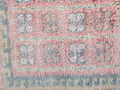 Tafuktit Vintage Moroccan Rug 5'8" x9'6"