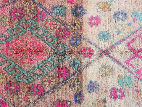 Yenyer Vintage Moroccan Rug 5'7" x11'5"