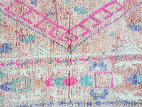 Yenyer Vintage Moroccan Rug 5'7" x11'5"