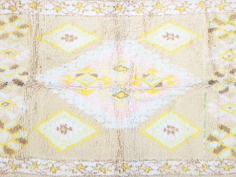 Tazrimut Vintage Moroccan Rug 5'8" x10'7"