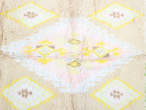 Tazrimut Vintage Moroccan Rug 5'8" x10'7"