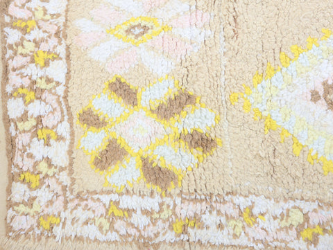 Tazrimut Vintage Moroccan Rug 5'8" x10'7"