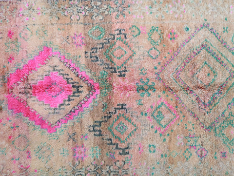 Issilt  Vintage Moroccan Rug  5'1" x9'6"