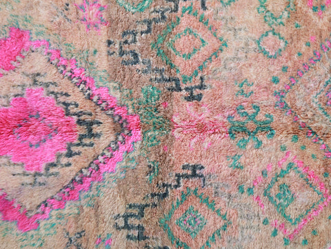 Issilt  Vintage Moroccan Rug  5'1" x9'6"