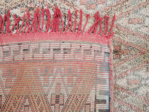 Hizal Vintage Moroccan Rug  5'1" x 9'3"
