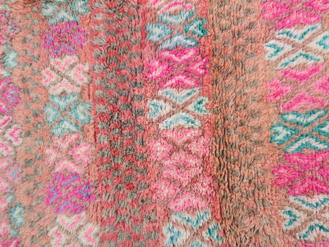 Amesnaw Vintage Moroccan Rug 5'7" x 10'2"
